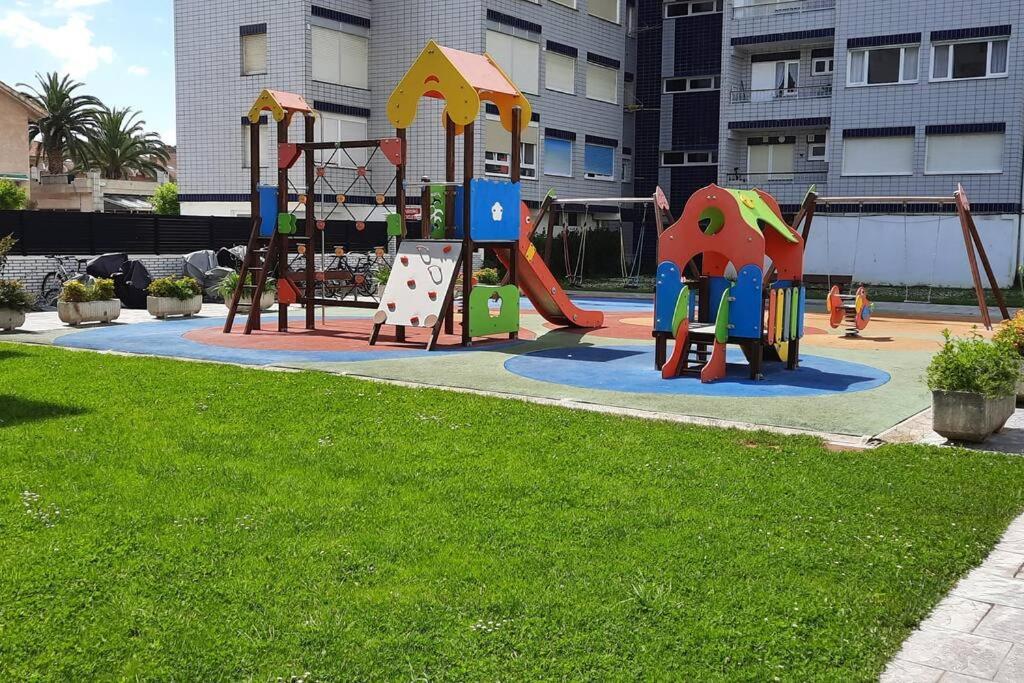 Reformado, A 2Min De Playa, En La Mejor Zona. Laredo Exterior foto